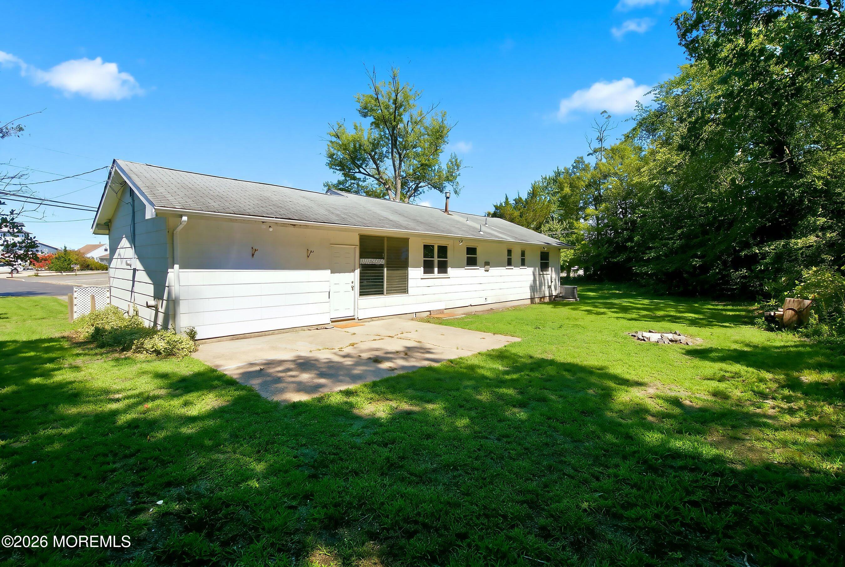 1817 Merrimac Drive Toms River, NJ 08753 - Photo 33 of 43 34-Rear Left
