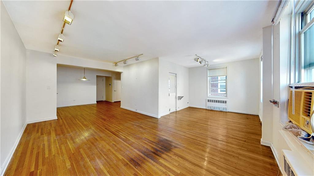 9411 Shore Road, Unit 4L Brooklyn, NY 11209 - Photo 12 of 20 Gallery Image 12