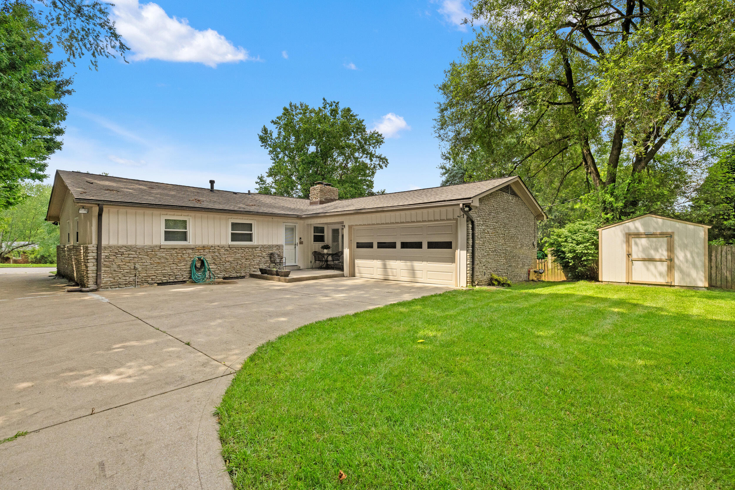 1520 Pine Meadow Road Lexington, KY 40504 - Photo 38 of 39 img_5194