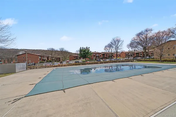 $350,000 | 14 Charles Lane, Unit 2D, Pomona, NY 10970
