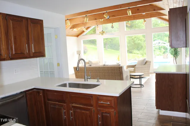 $749,000 | 235 Fisher Road, Jonesville, VA 24263