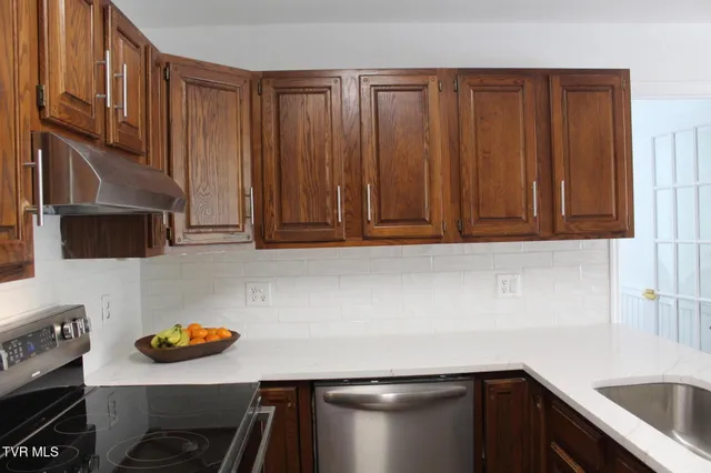 $749,000 | 235 Fisher Road, Jonesville, VA 24263