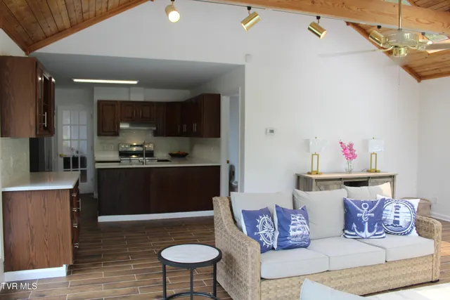 $749,000 | 235 Fisher Road, Jonesville, VA 24263