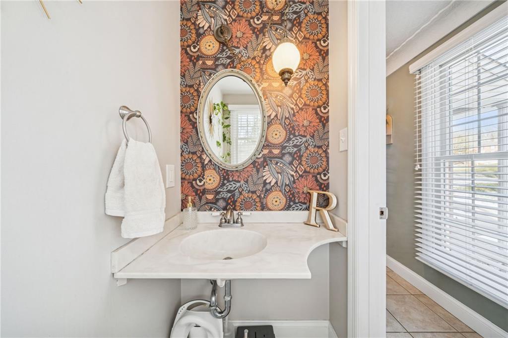 78 Will Scarlet Road Canonsburg, PA 15317 - Photo 7 of 48 Powder room