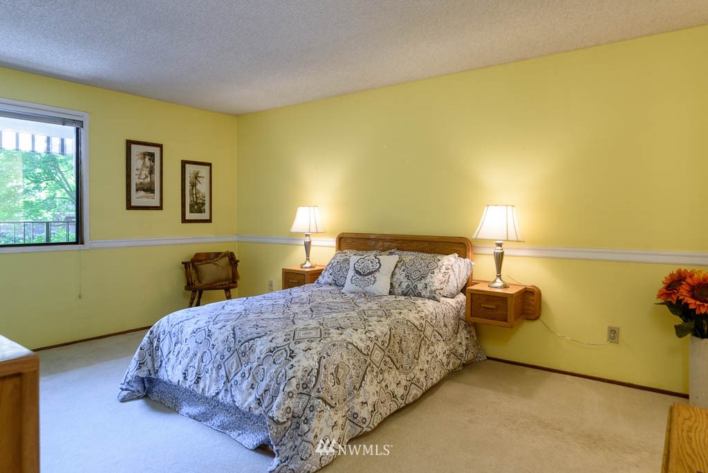 3100 West Commodore Way, Unit 206 Seattle, WA 98199 - Photo 15 of 25 Gallery Image 15