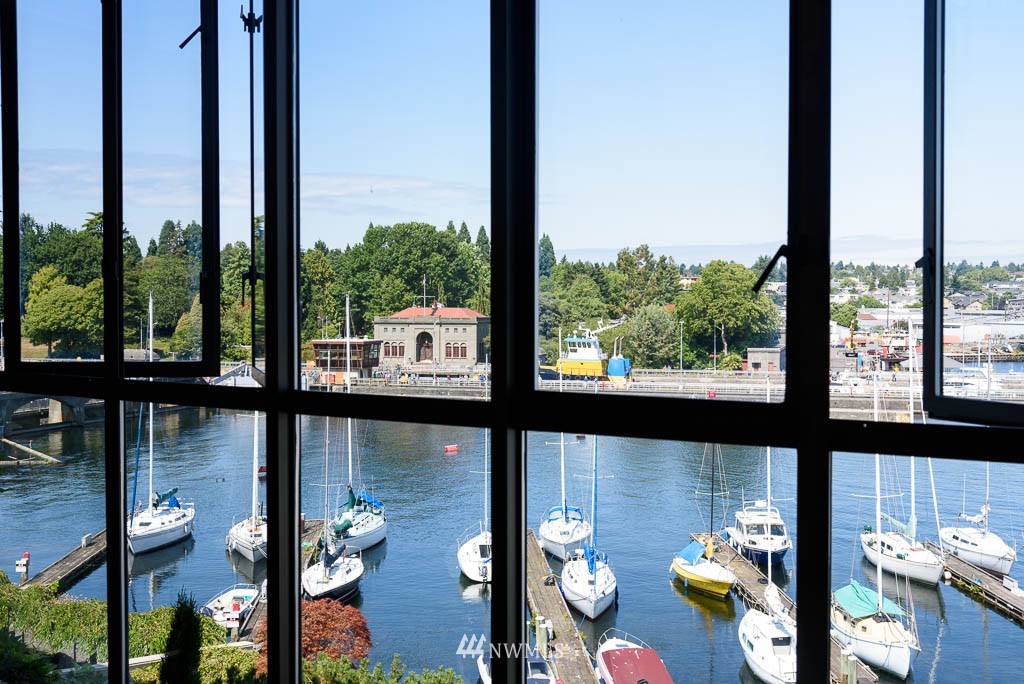 3100 West Commodore Way, Unit 206 Seattle, WA 98199 - Photo 7 of 25 Gallery Image 7