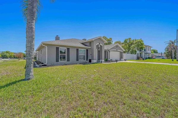 $349,900 | 141 Long Pine Drive, Deltona, FL 32725