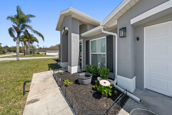 $349,900 | 141 Long Pine Drive, Deltona, FL 32725