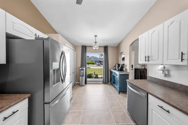 $349,900 | 141 Long Pine Drive, Deltona, FL 32725