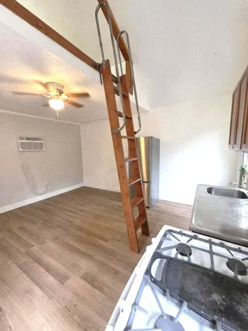 $775 | 6109 Saxon Drive, Unit C, Houston, TX 77092