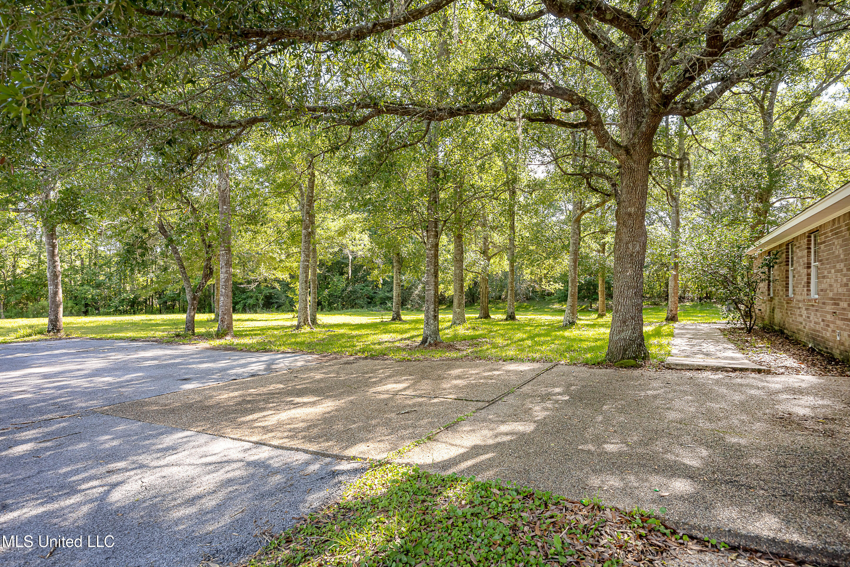 8113 Barron Road Moss Point, MS 39562 - Photo 54 of 103 IMG_5442