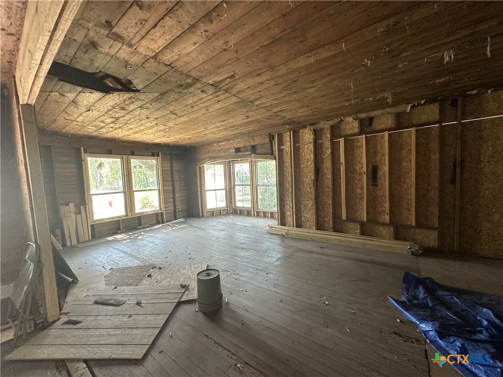 401 East Hopkins Street Mexia, TX 76667 - Photo 8 of 13