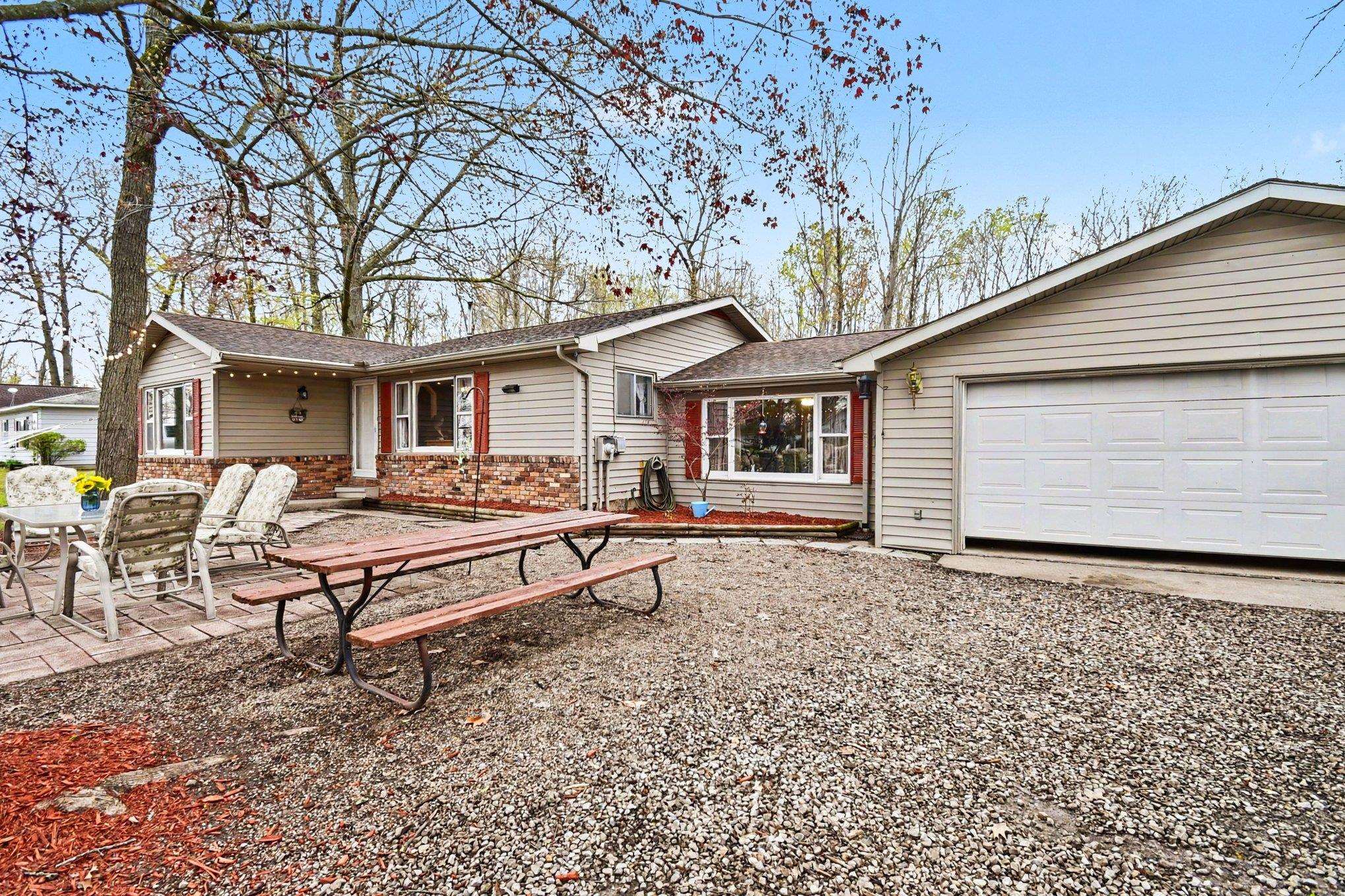 280 North Sage Lake Road Hale, MI 48739 - Photo 2 of 29