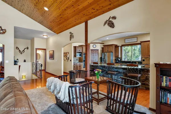 $2,695,000 | 7404 South Panorama View Drive, Harrison, ID 83833