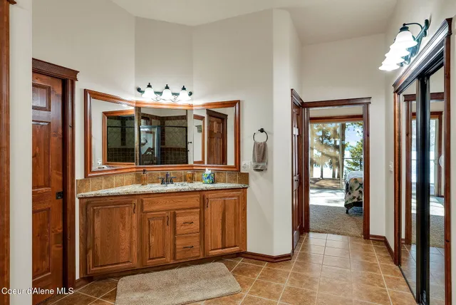 $2,695,000 | 7404 South Panorama View Drive, Harrison, ID 83833