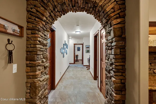$2,695,000 | 7404 South Panorama View Drive, Harrison, ID 83833