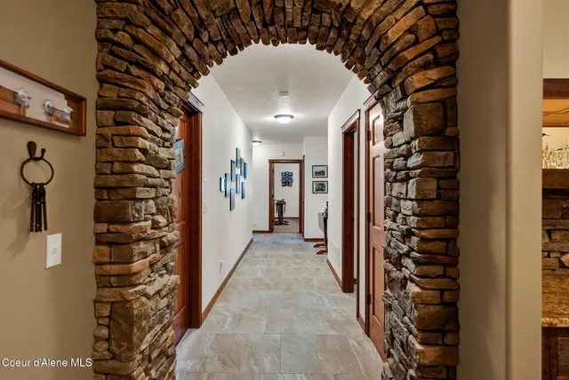 $2,695,000 | 7404 South Panorama View Drive, Harrison, ID 83833