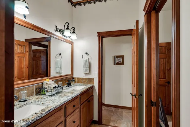 $2,695,000 | 7404 South Panorama View Drive, Harrison, ID 83833