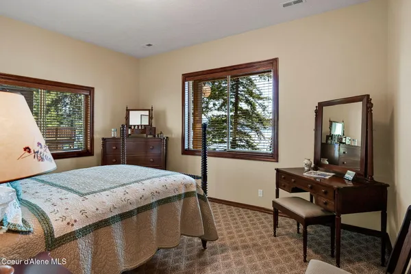 $2,695,000 | 7404 South Panorama View Drive, Harrison, ID 83833