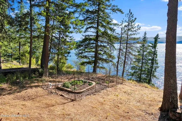 $2,695,000 | 7404 South Panorama View Drive, Harrison, ID 83833