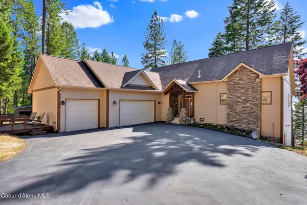 $2,695,000 | 7404 South Panorama View Drive, Harrison, ID 83833