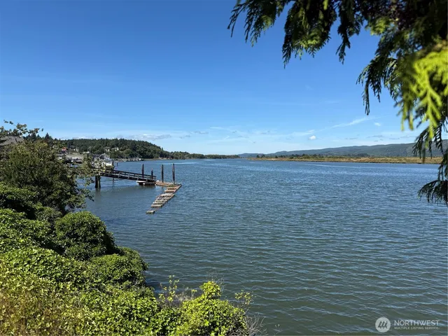 $149,000 | 222 12th Street, Raymond, WA 98577