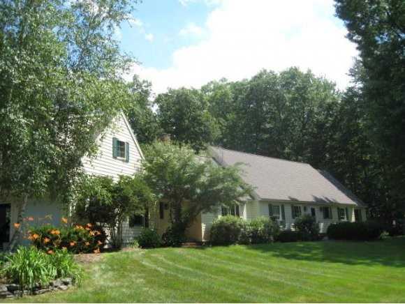 38 Country Farm Road Stratham, NH 03885 - Photo 1 of 1