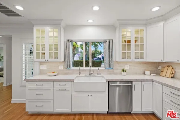 $1,699,000 | 11552 Hesby Street, Valley Village, CA 91601