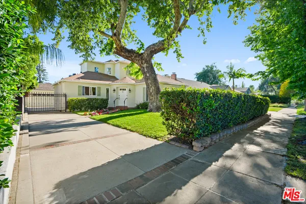 $1,699,000 | 11552 Hesby Street, Valley Village, CA 91601