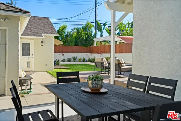 $1,699,000 | 11552 Hesby Street, Valley Village, CA 91601