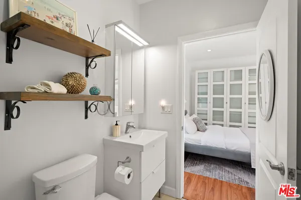 $1,699,000 | 11552 Hesby Street, Valley Village, CA 91601