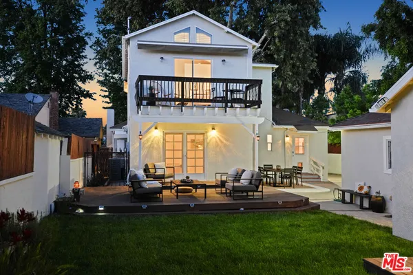 $1,699,000 | 11552 Hesby Street, Valley Village, CA 91601