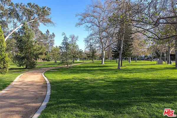 $1,699,000 | 11552 Hesby Street, Valley Village, CA 91601