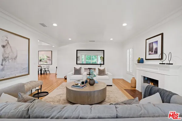 $1,699,000 | 11552 Hesby Street, Valley Village, CA 91601