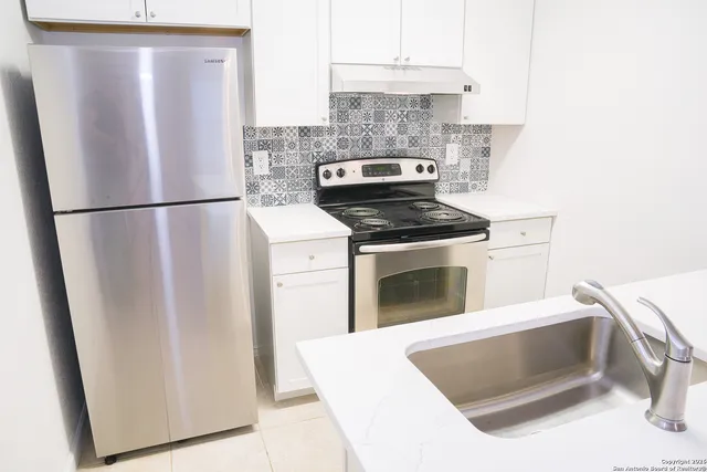 $960 | 11610 Vance Jackson, Unit 981, San Antonio, TX 78230