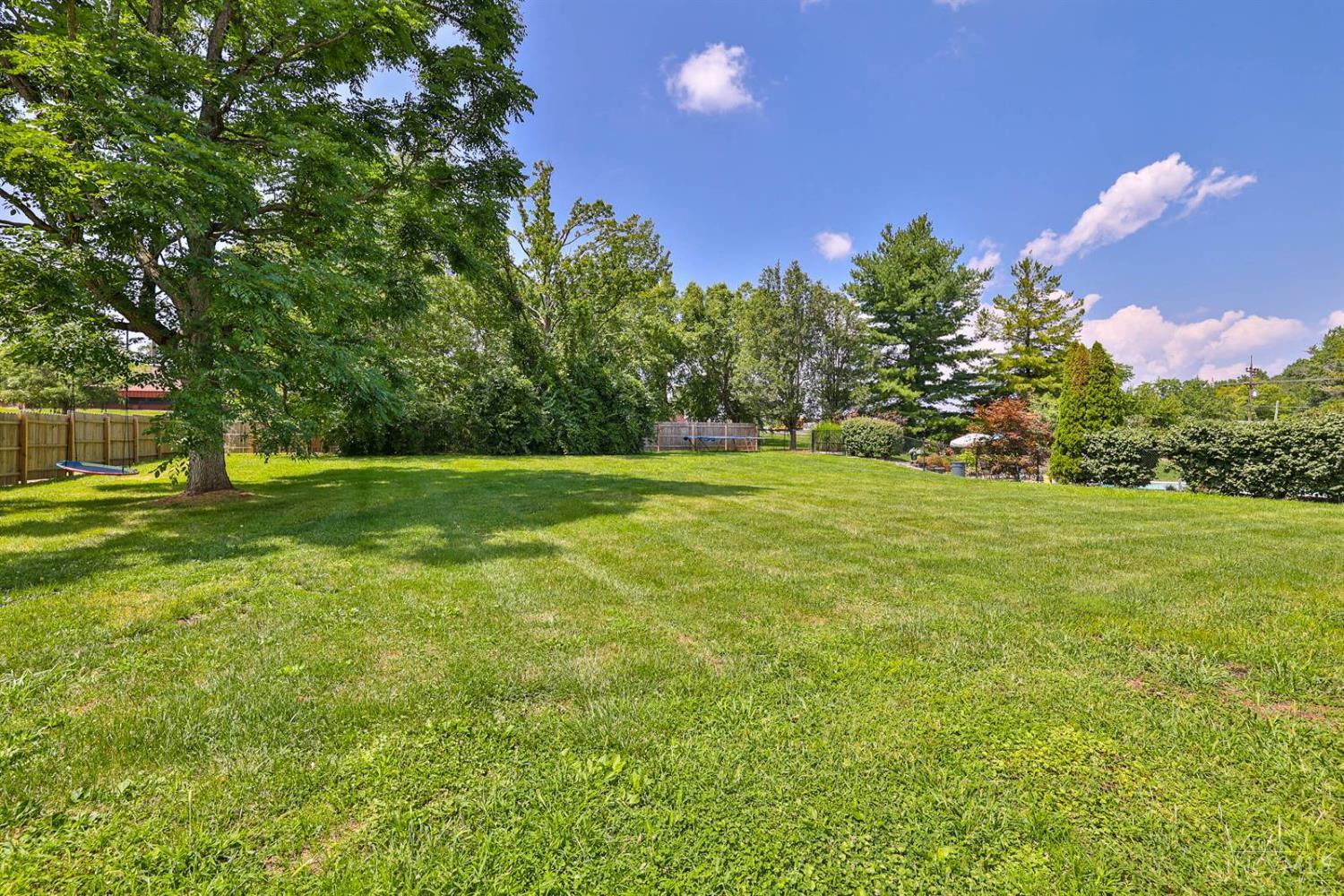 8747 Cheviot Road Cincinnati, OH 45251 - Photo 25 of 28