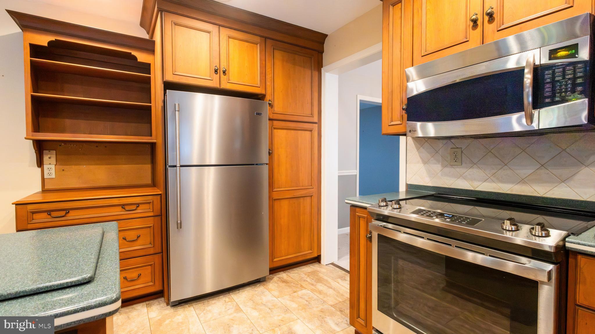 1755 Colony Drive Reading, PA 19610 - Photo 7 of 32