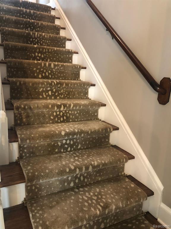 268 Lewiston Road Grosse Pointe Farms, MI 48236 - Photo 12 of 17