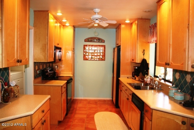 18534 East Parada Circle Rio Verde, AZ 85263 - Photo 12 of 25 Kitchen