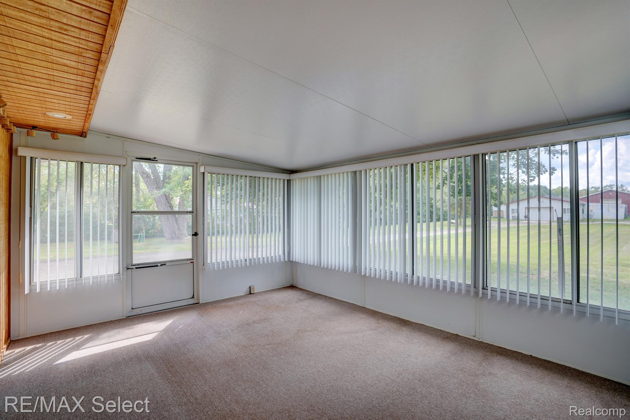 2094 Morrish Road Swartz Creek, MI 48473 - Photo 11 of 19 Gallery Image 11