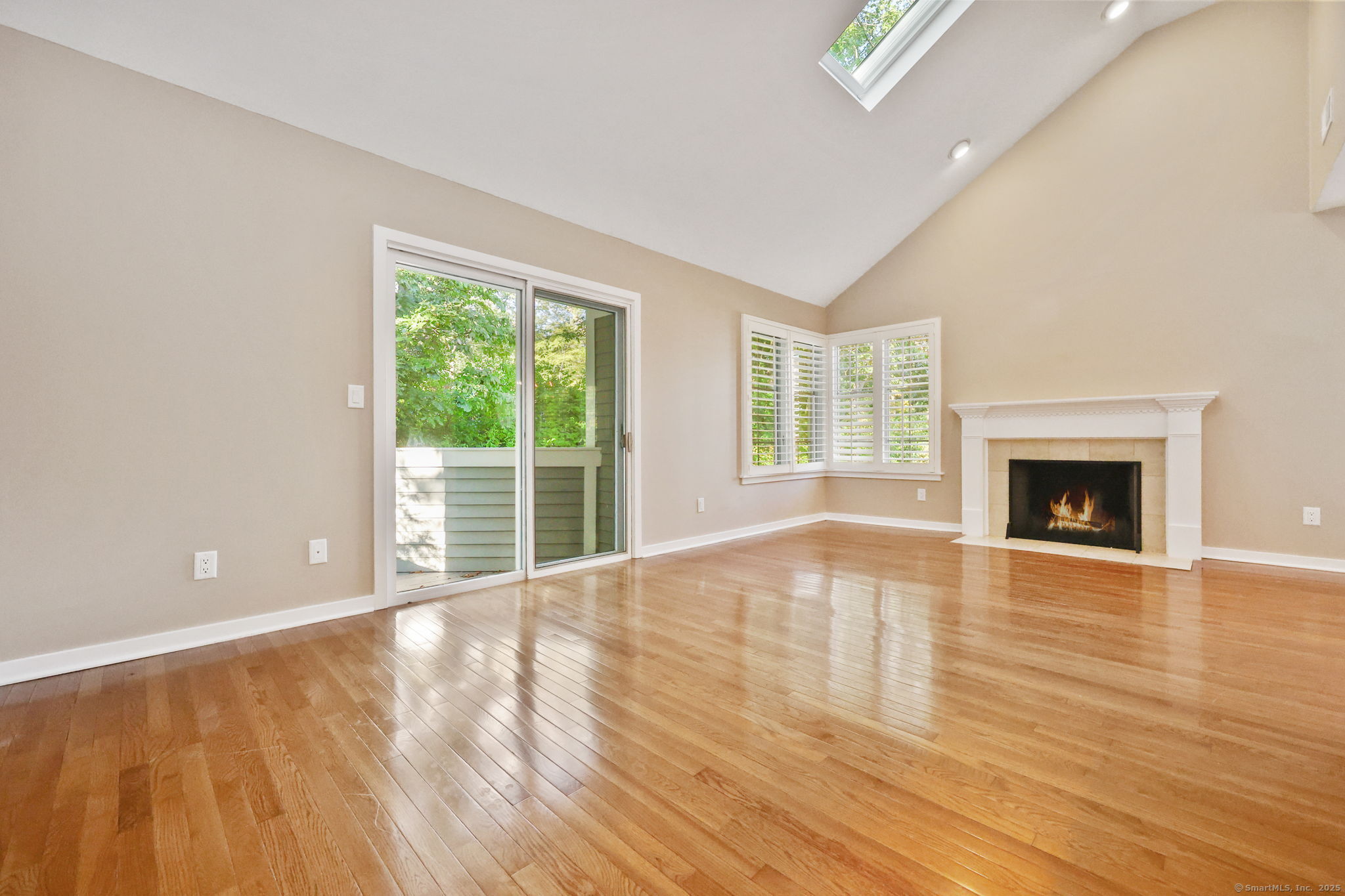 51 Hale Lane, Unit 51 Darien, CT 06820 - Photo 5 of 24