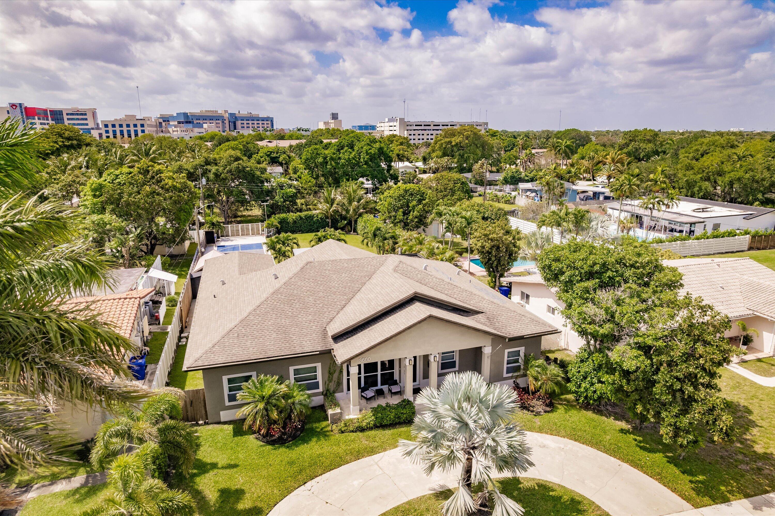 3600 South Longfellow Circle Hollywood, FL 33021 - Photo 35 of 39 35-Drone Photo 002