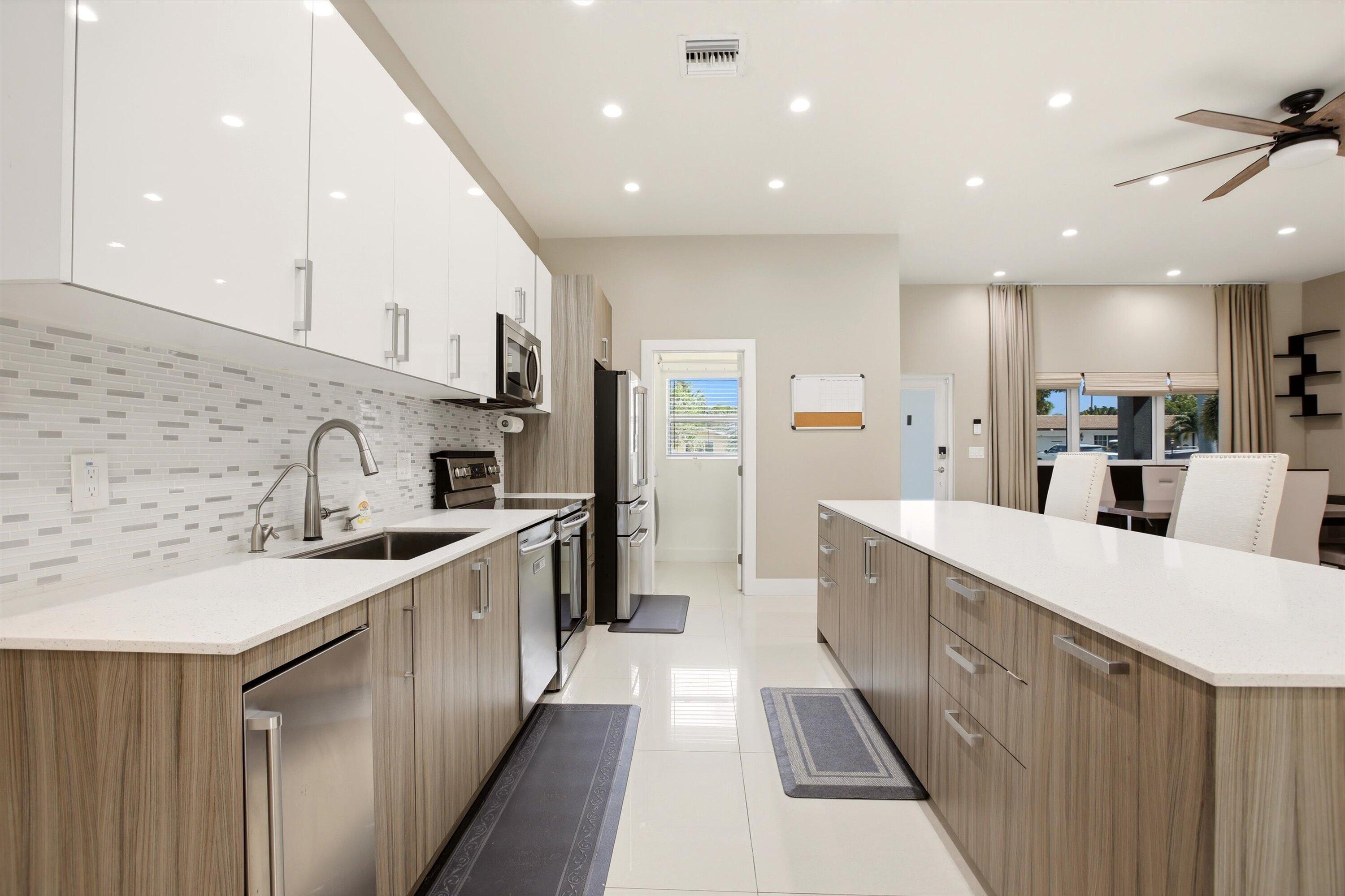 3600 South Longfellow Circle Hollywood, FL 33021 - Photo 10 of 39 10-Photo 010