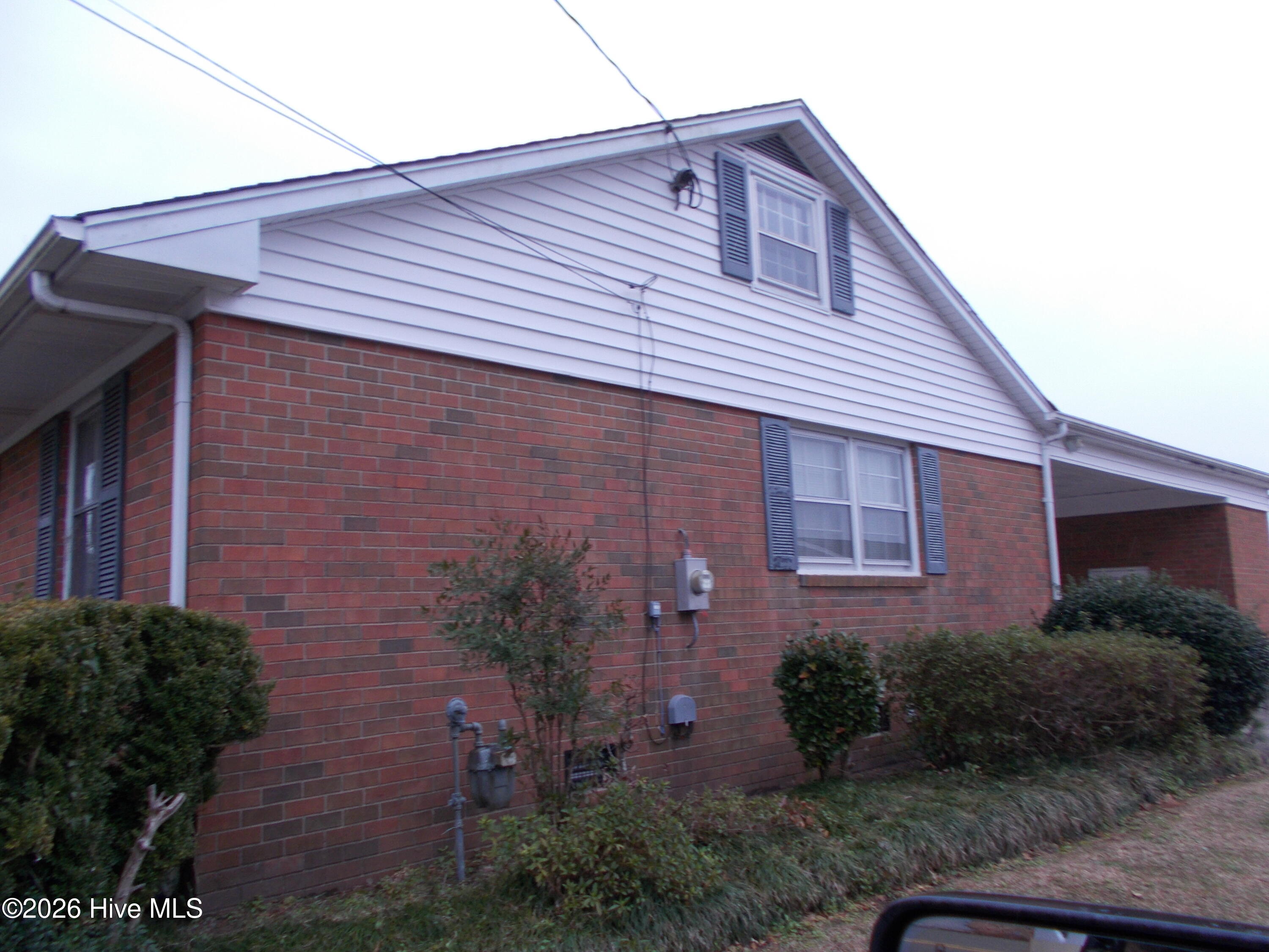 1606 Hardee Road Kinston, NC 28504 - Photo 2 of 13 North side of the home.