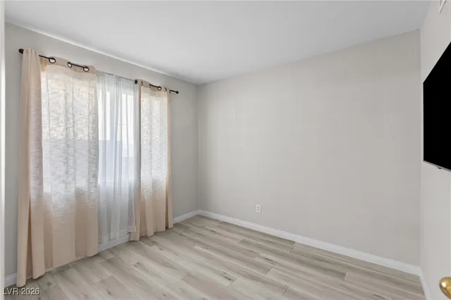 $3,295 | 7652 Botany Bay Drive, Las Vegas, NV 89128