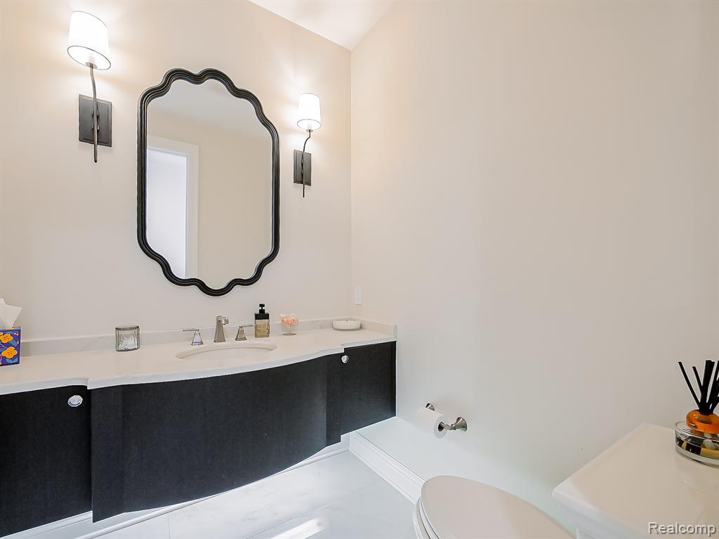 3586 Walnut Brook Drive Rochester Hills, MI 48309 - Photo 13 of 82