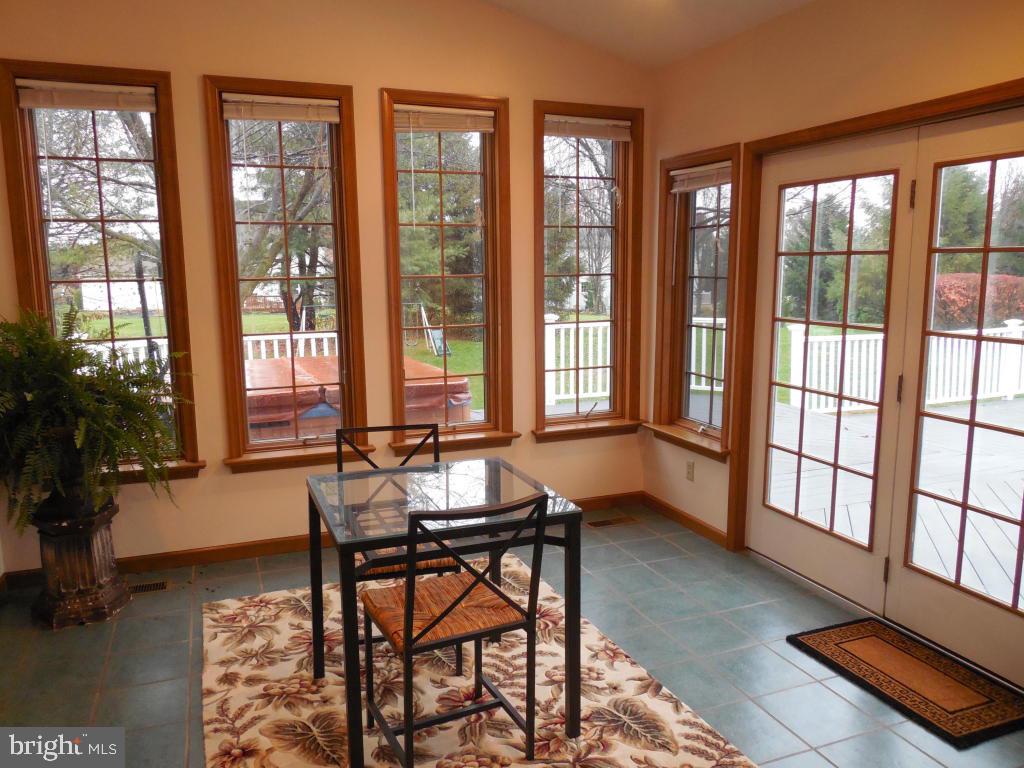 115 Milton Circle Lititz, PA 17543 - Photo 12 of 25 Gallery Image 12