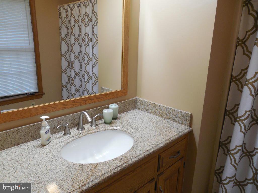 115 Milton Circle Lititz, PA 17543 - Photo 14 of 25 Gallery Image 14