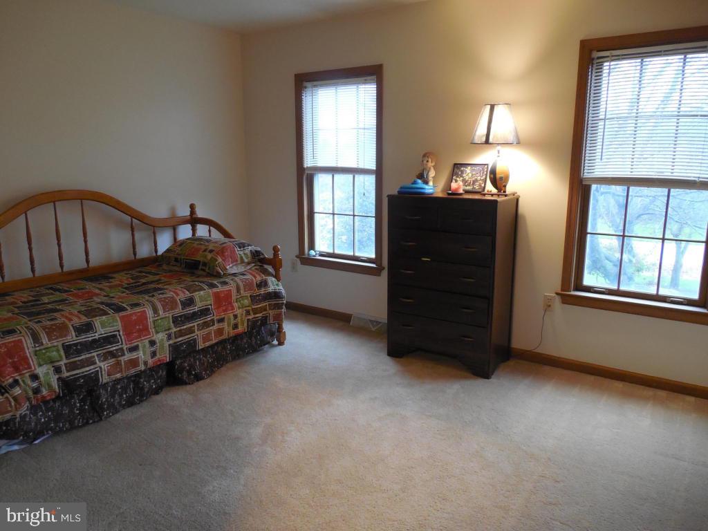 115 Milton Circle Lititz, PA 17543 - Photo 16 of 25 Gallery Image 16