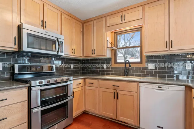 $399,000 | 2916 6th Avenue Northwest, Rochester, MN 55901